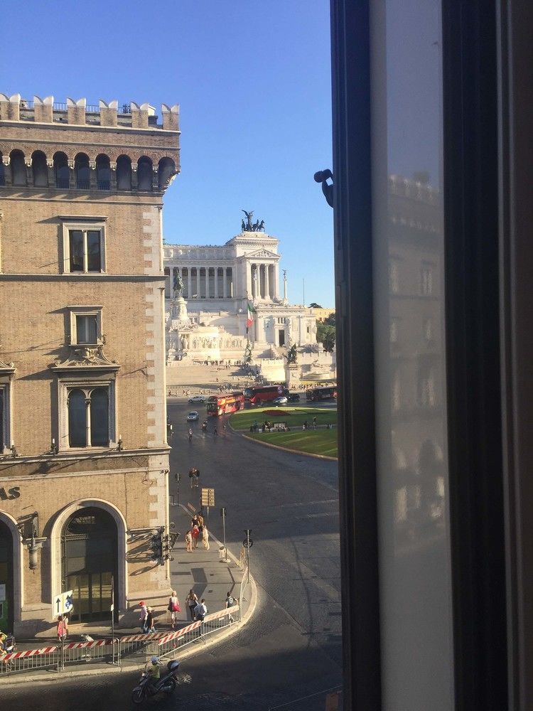 B&B Luxury Piazza Venezia Roma Esterno foto